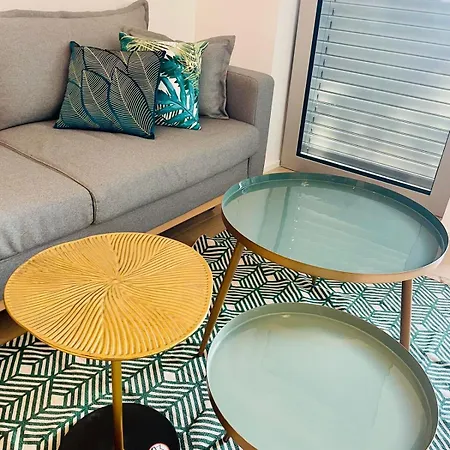 Beautiful One Bedroom In Center W Terrace & Parking * Luxembourg
