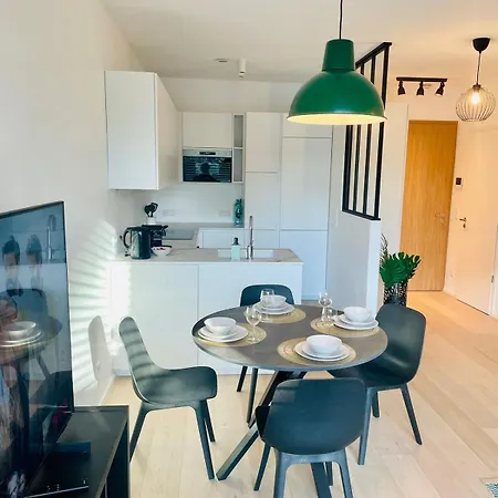 Appartement Beautiful One Bedroom In Center W Terrace & Parking Luxemburg